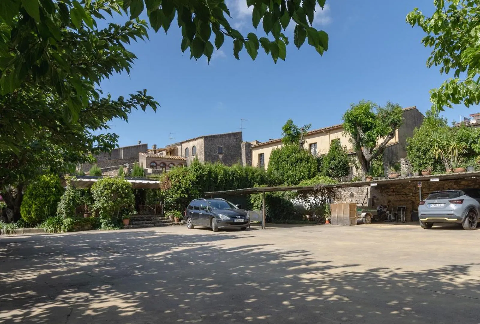 Pensión Hostal La Riera De Peratallada