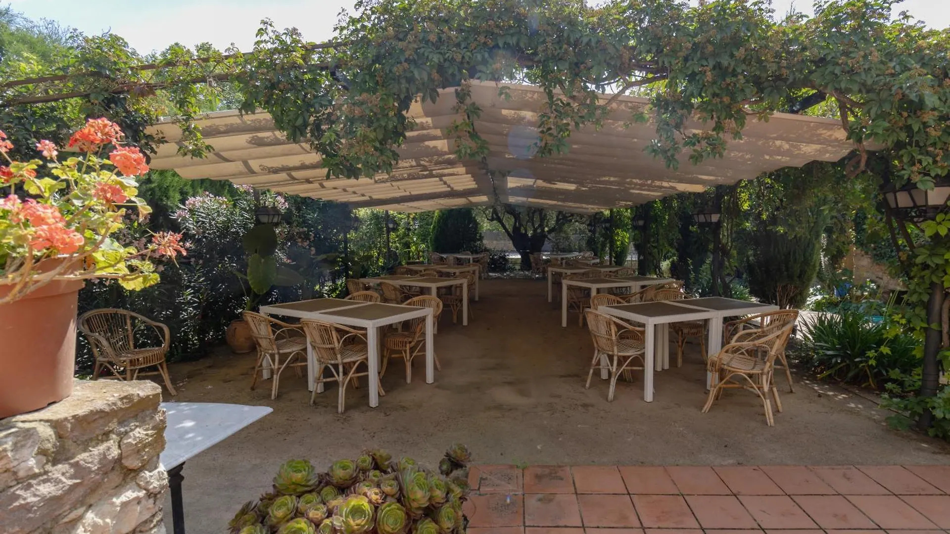 Hostal La Riera De Peratallada 0*,  España
